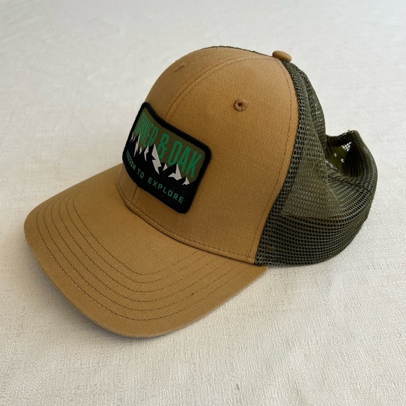 Banner & Oak Truckers Hat w/Bighorn Mountains Patch - Picture 10 of 12